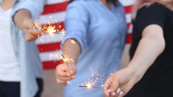 sparklers-828570_1280